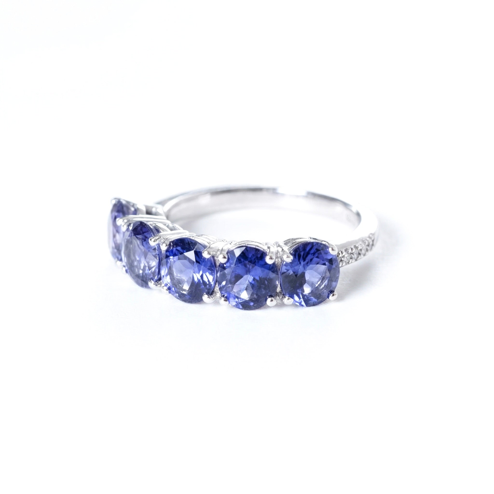 Anello iolite